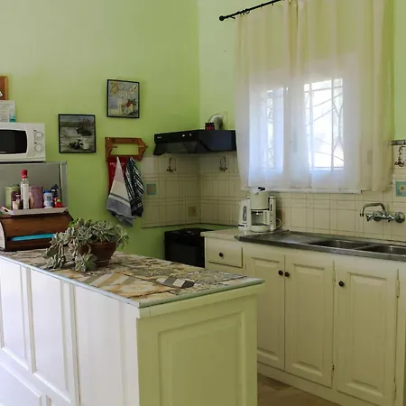 Geraeumige Mit Zwei Schlafzimmern In Der Naehe Des Sandstrandes Apartment *